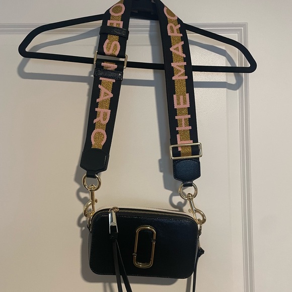The Marc Jacobs Soft Snapshot Crossbody Bag